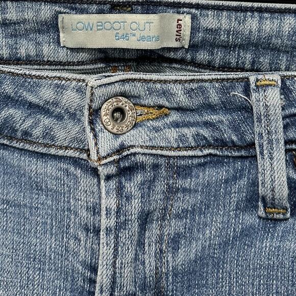 LEVI’S 545 Jeans Womens Size 8 Low Boot Cut Light Wash Blue - Picture 5 of 6